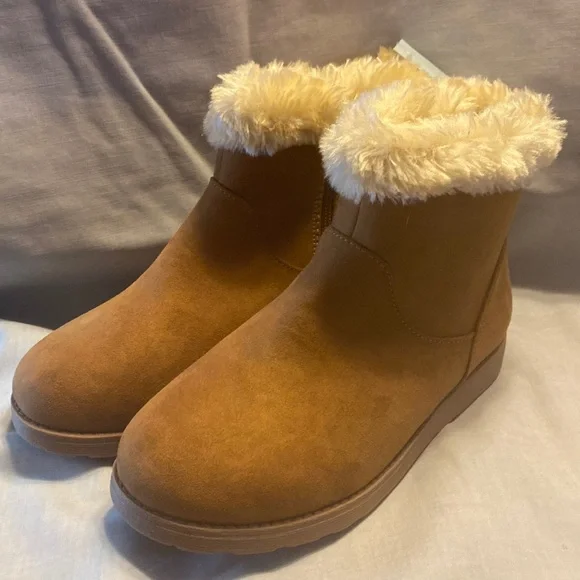 Cat and jack faux fur girls boots - Picture 1 of 6